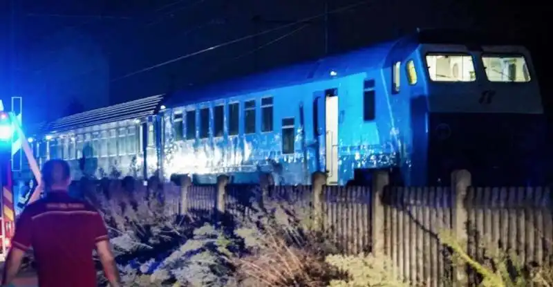 treno uccide 5 operai a brandizzo