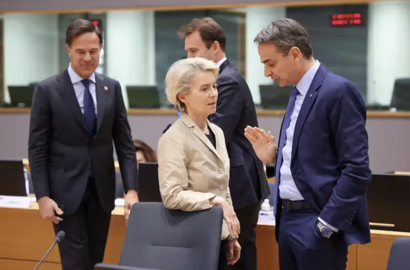 VON DER LEYEN MITSOTAKIS