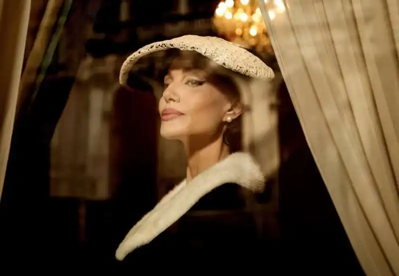  angelina jolie in maria callas di pablo larrain