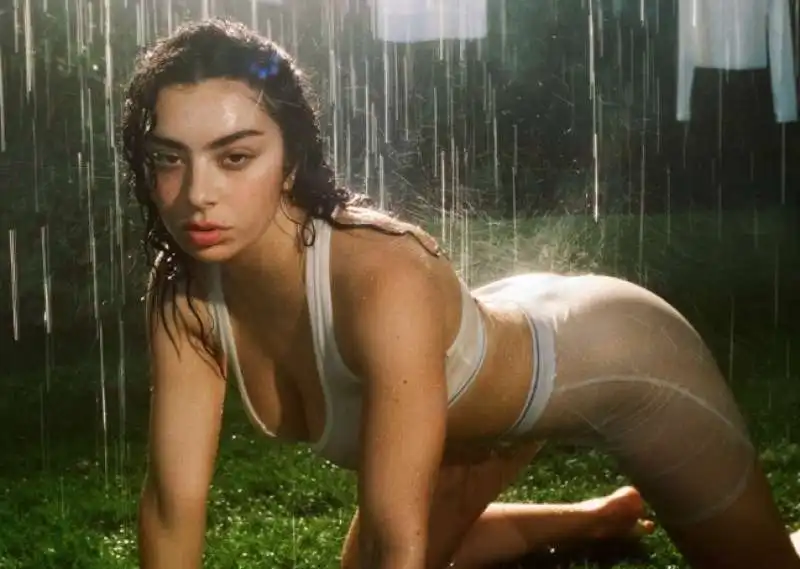 CHARLI XCX