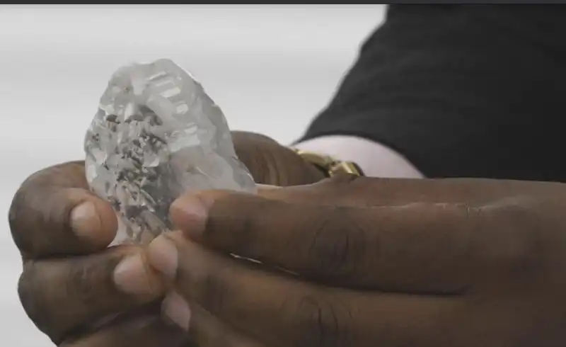 diamante da 2500 carati scoperto in Botswana