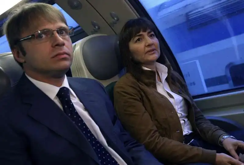 FRANCESCO LOLLOBRIGIDA - RENATA POLVERINI IN TRENO NEL 2010