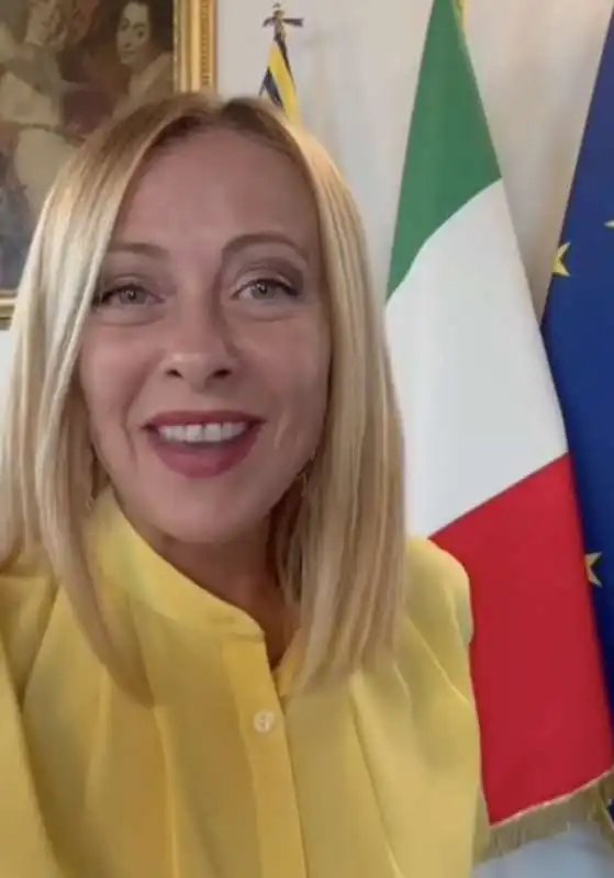 giorgia meloni tornata a palazzo chigi dopo le vacanze   4