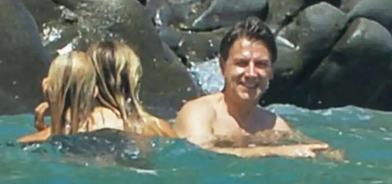 giuseppe conte olivia paladino in vacanza   2   foto di chi   