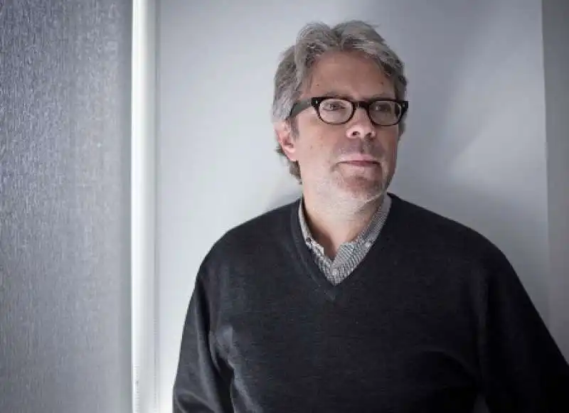 JONATHAN FRANZEN