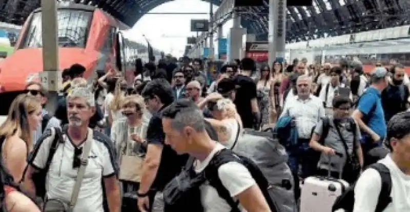 ritardi e disagi per chi viaggia in treno