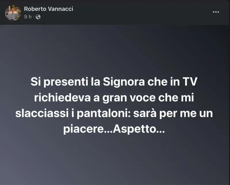 roberto vannacci su facebook invita roberta parigiani a slacciargli i pantaloni 