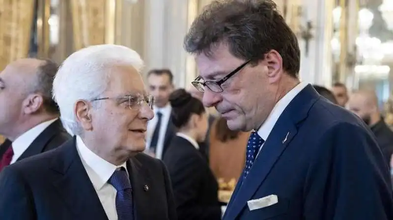 sergio mattarella e giancarlo giorgetti