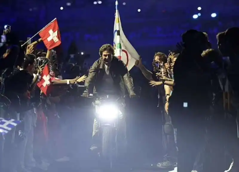 tom cruise   cerimonia di chiusura olimpiadi parigi 2024 5