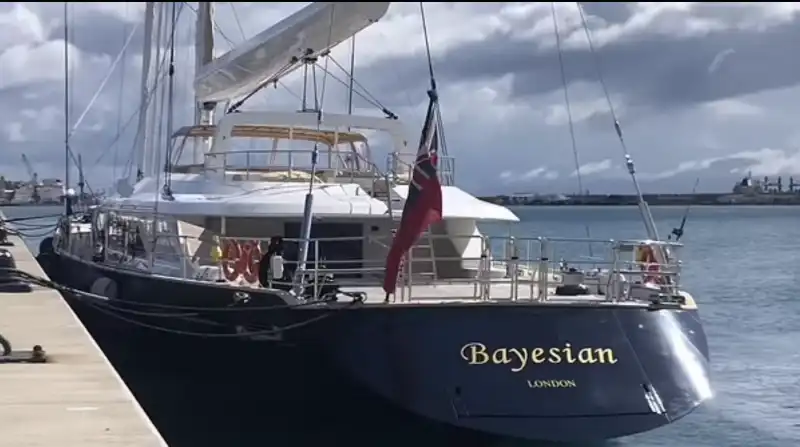  yacht bayesian  2