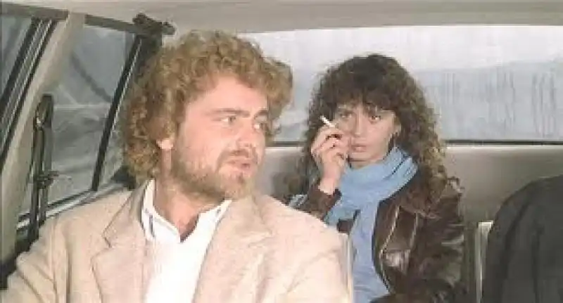 beppe grillo e maria schneider cercasi gesu 