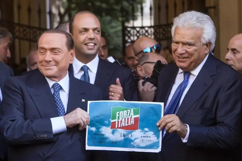 BERLUSCONI VERDINI ALFANO INAUGURAZIONE SEDE FORZA ITALIA FOTO LAPRESS 