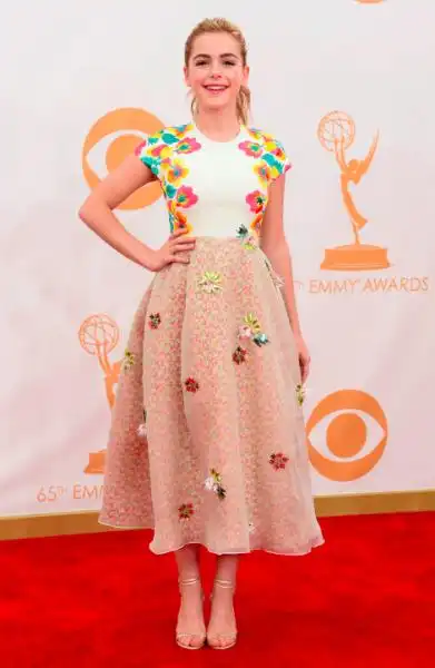 best year old mad men actress kiernan shipka looked mod in this delpozo dress 