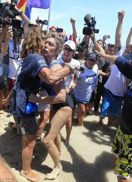 DIANA NYAD ARRIVA A KEY WEST 