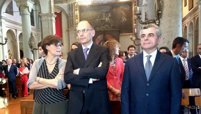 GIANNA FREGONARA ENRICO LETTA MAURO MORETTI AL MATRIMONIO DI PAOLA DE MICHELI 