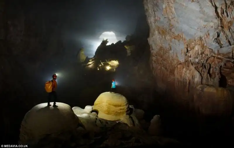 LA GROTTA DI SON DOONG IN VIETNAM 