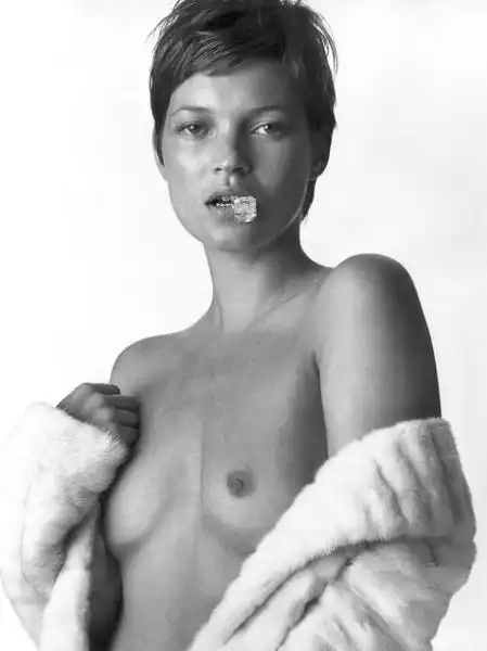 KATE MOSS 