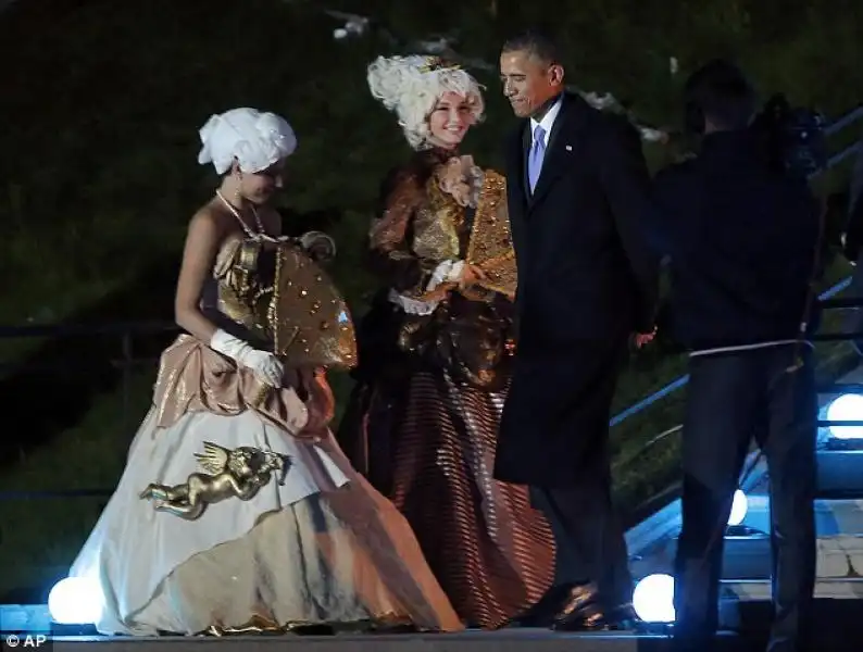 OBAMA AL PARTY G AL PALAZZO COSTANTINO DI SAN PIETROBURGO 