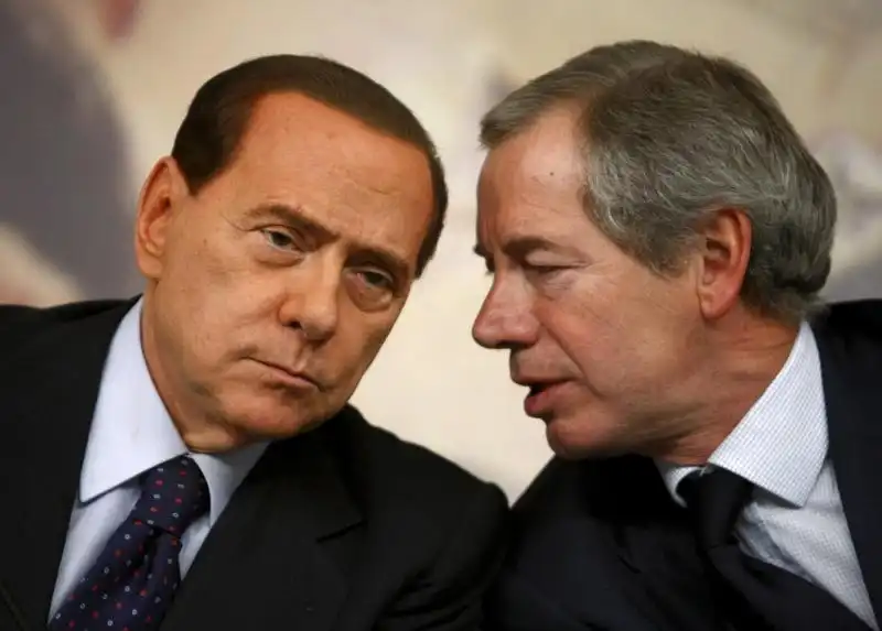 SILVIO BERLUSCONI E GUIDO BERTOLASO FOTO LAPRESSE 