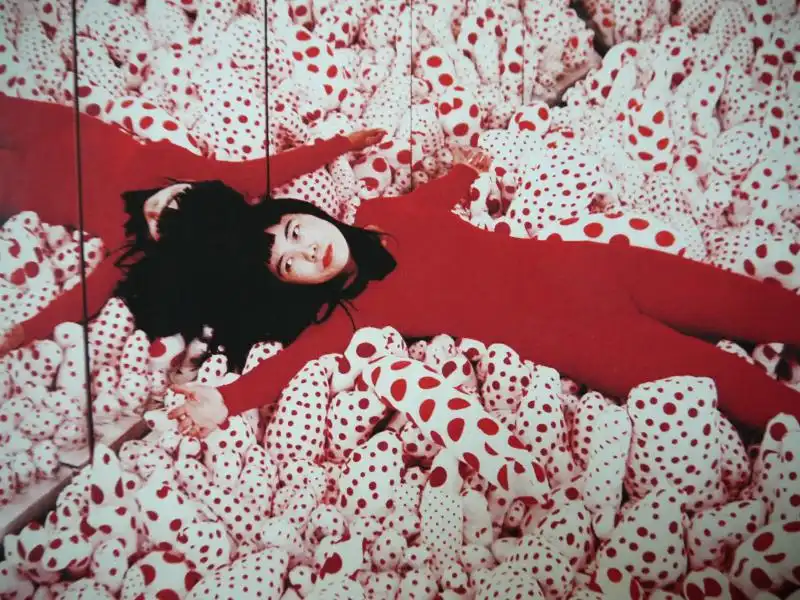 YAYOI KUSAMA 