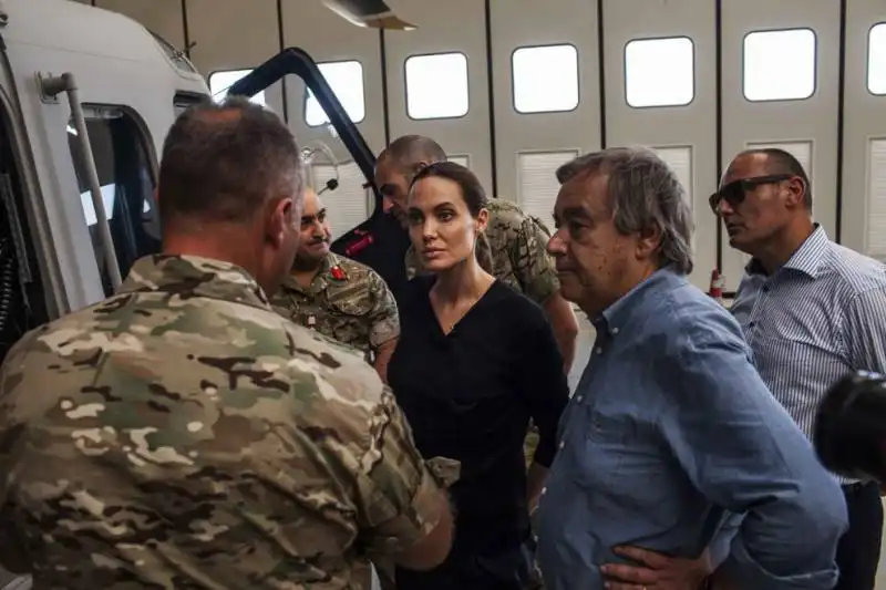 ANGELINA JOLIE A MALTA