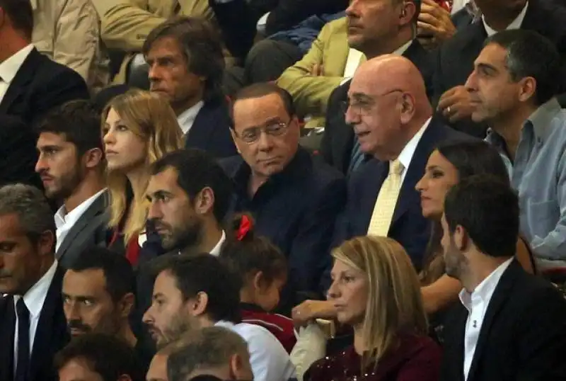 berlusconi con la figlia barbara e galliani allo stadio per milan juventus