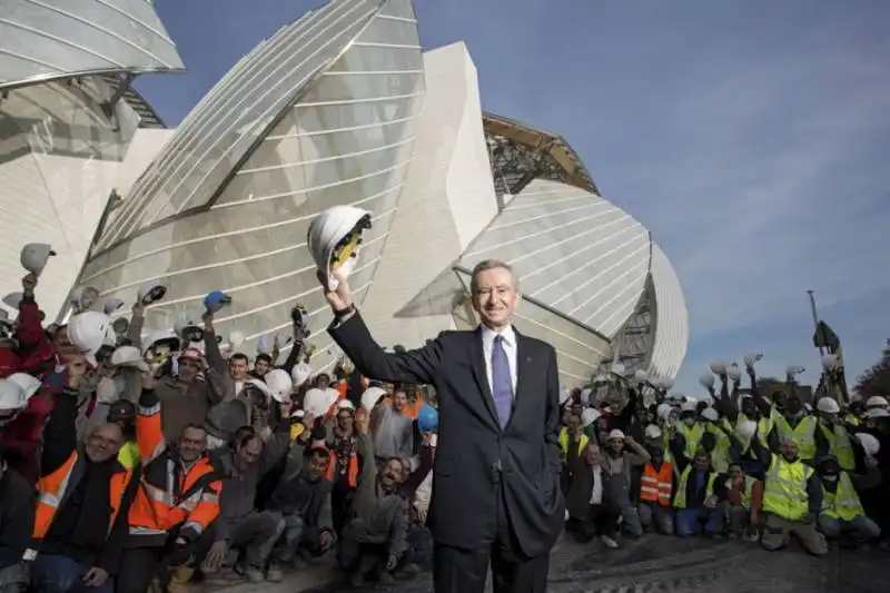 bernard arnault  fondazione luis vuitton