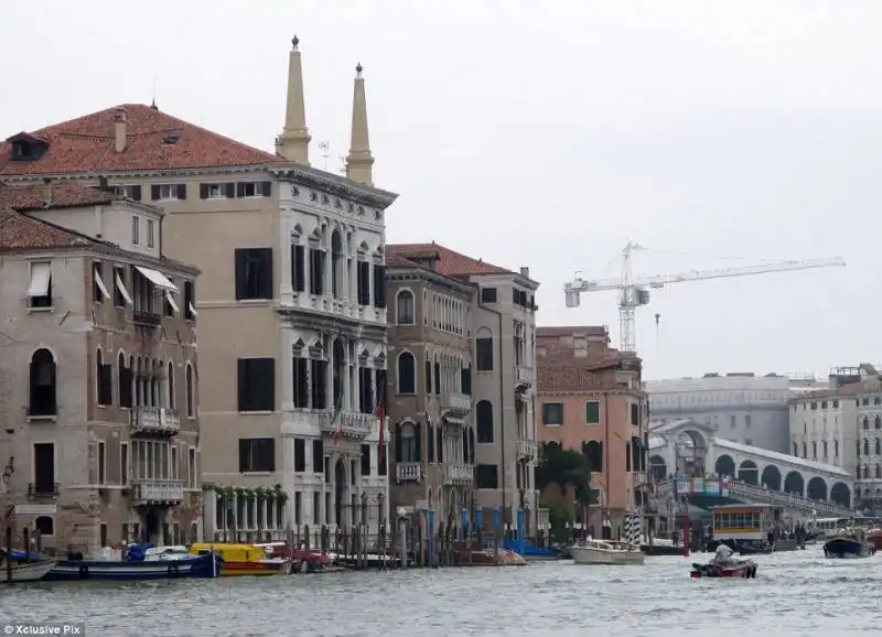 clooney e  amal a venezia 10