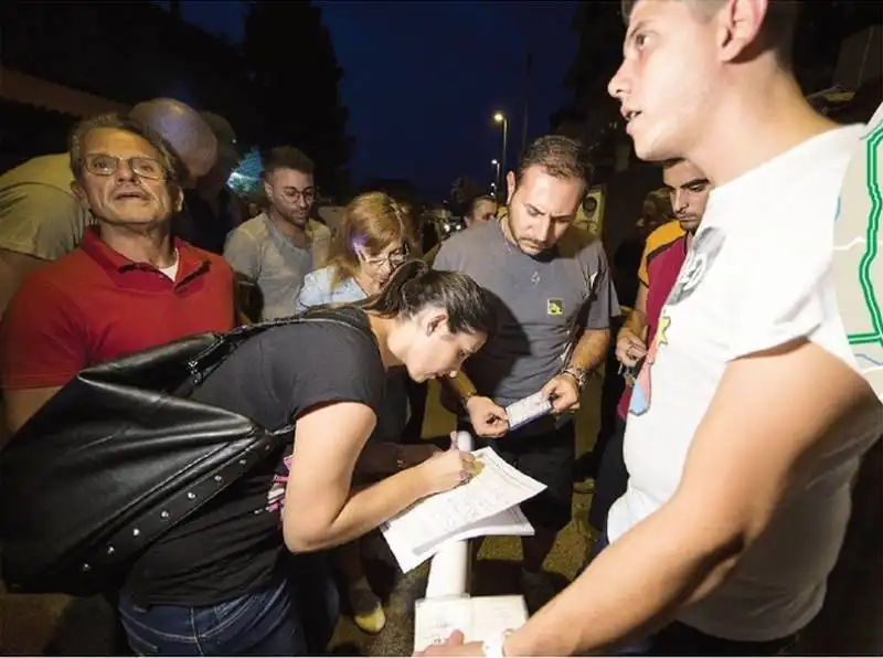 corcolle raccolta firme contro i centri di accoglienza per rifugiati