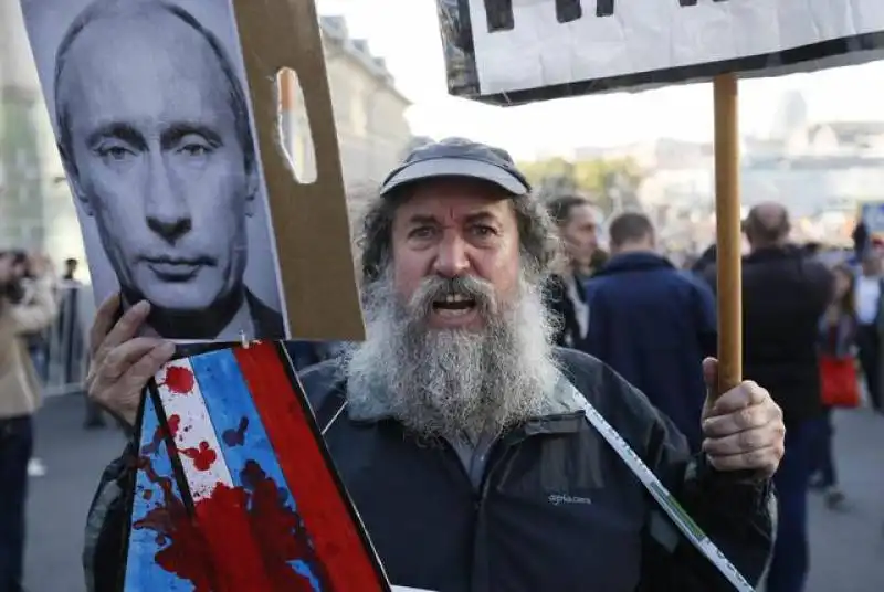 corteo a mosca per la pace in ucraina 6