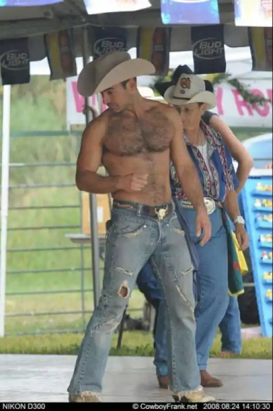 danze al gay rodeo