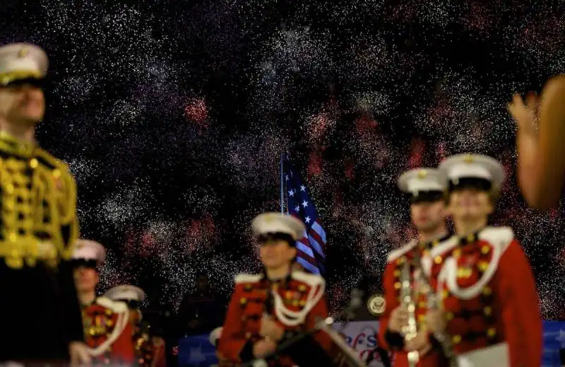 foto time 22 settembre  2014   la banda della marina militare usa  24