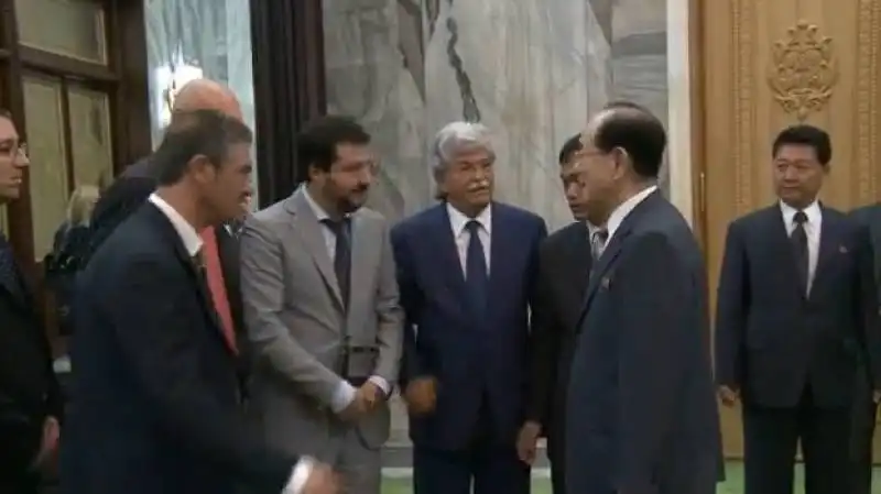 razzi e salvini in corea del nord 2