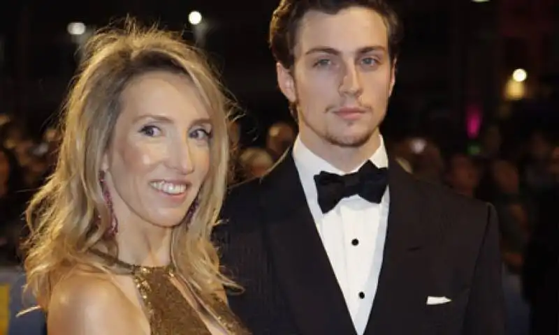 sam taylor con il marito aaron johnson 3