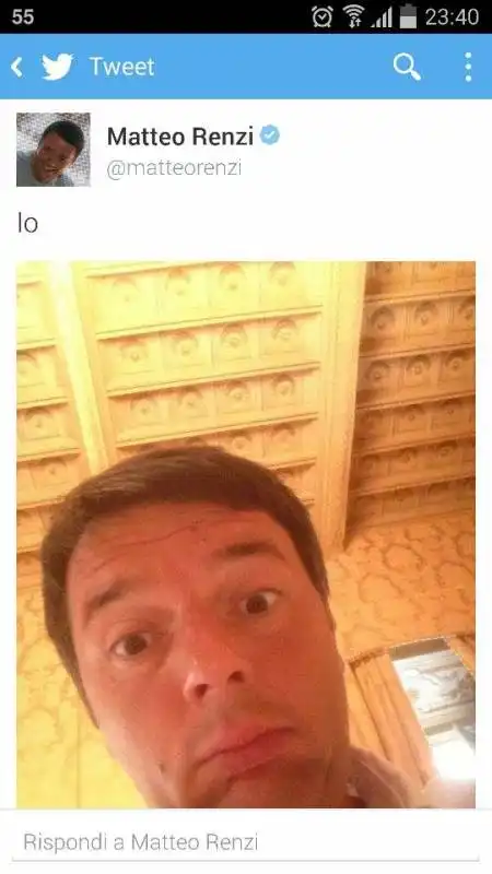 Selfie matteo renzi twitter poi cancellato