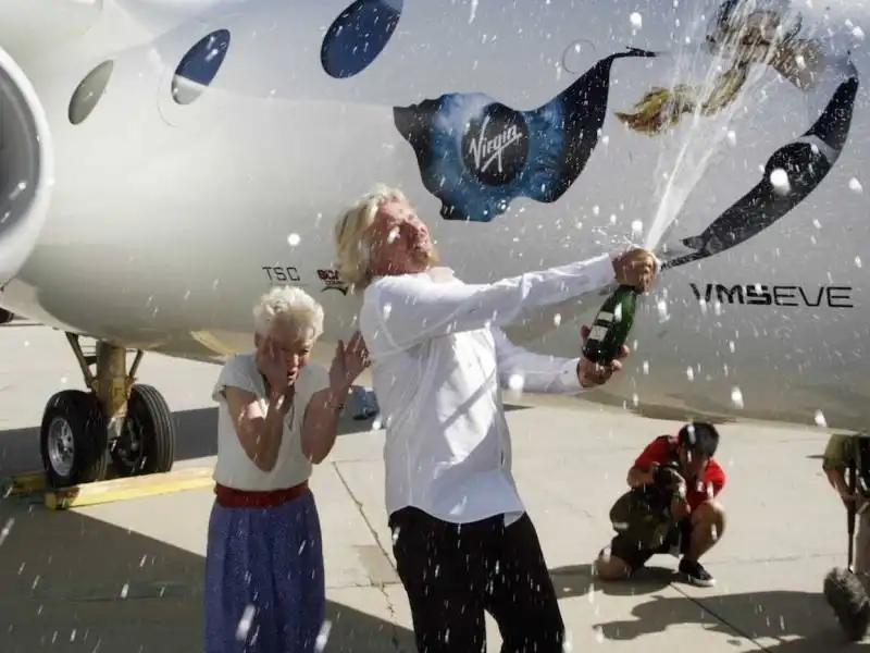 tutte le follie di richard branson 11