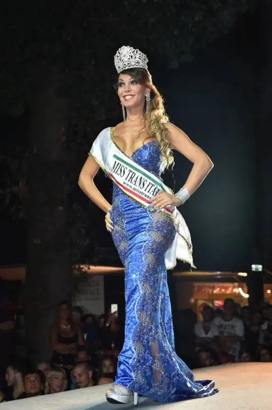 alessia cinquegrana miss trans italia 2014 sfila