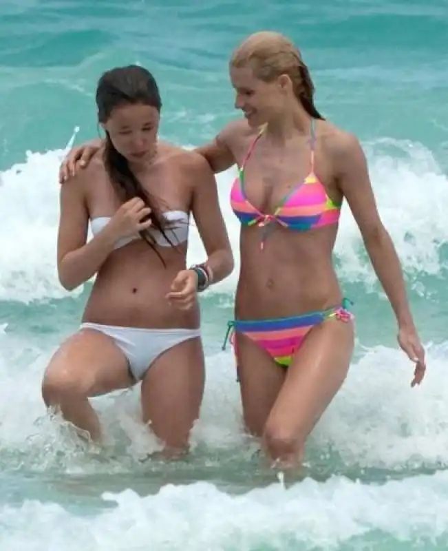 aurora ramazzotti michelle hunziker