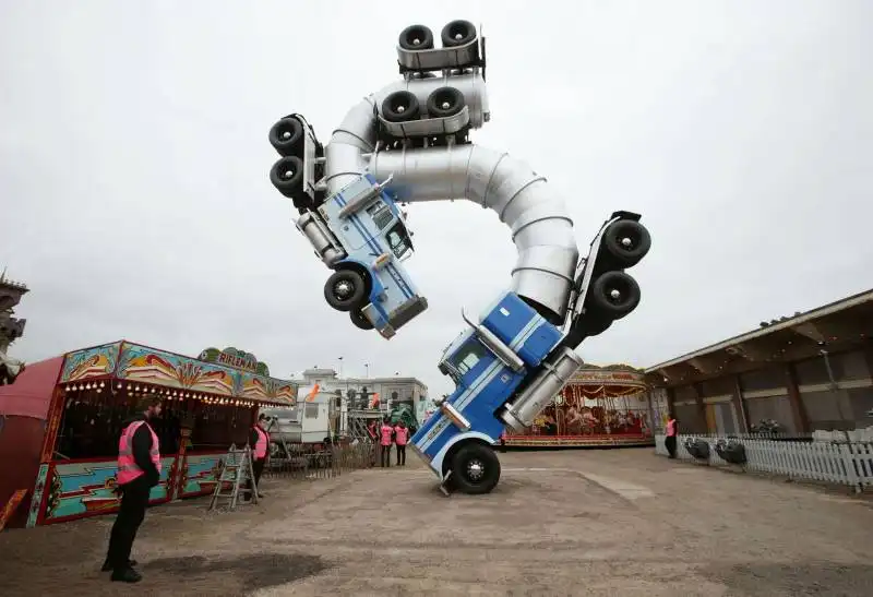 banksy dismaland  13