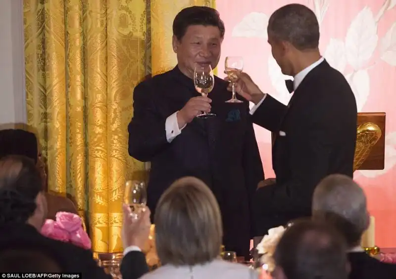 barack obama brinda con xi jinping