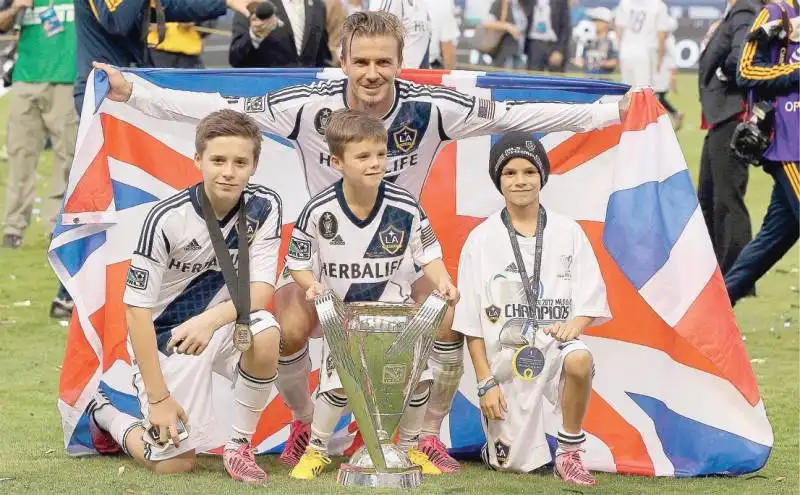 BECKHAM CON I FIGLI