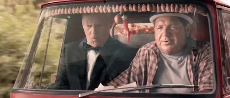 bruce willis nello spot vodafone  