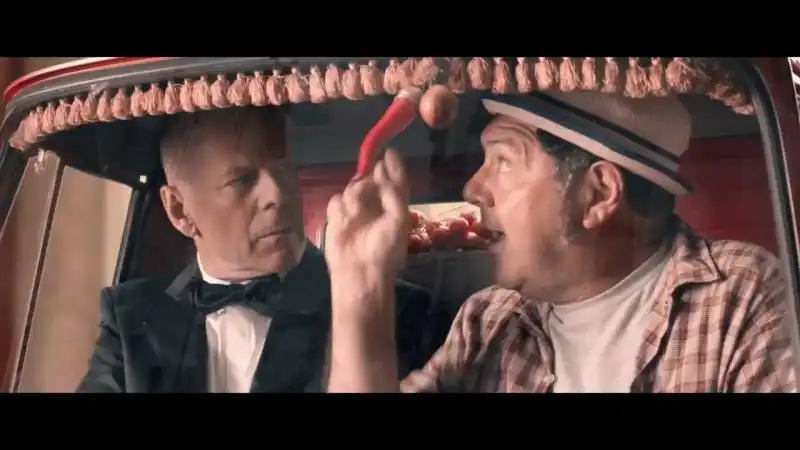 bruce willis nello spot vodafone