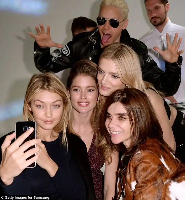 carine roitfeld con gigi hadid   doutzen kroes   lily donaldson e jared leto