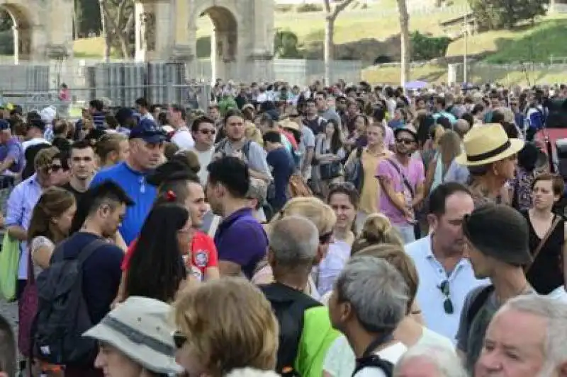 COLOSSEO CHIUSO PER ASSEMBLEA