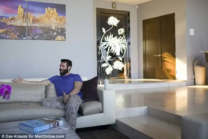 dan bilzerian 16