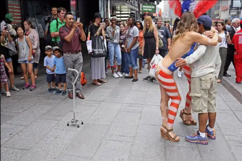 desnudas a times square