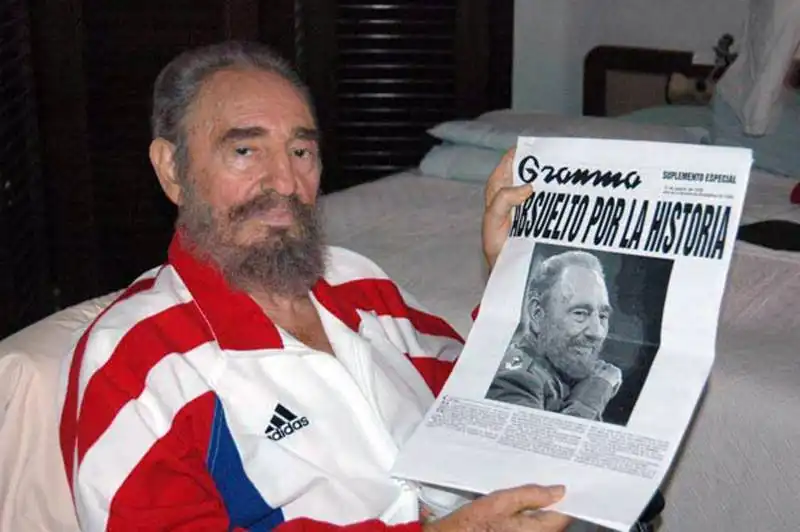 fidel castro con la tuta adidas 659848