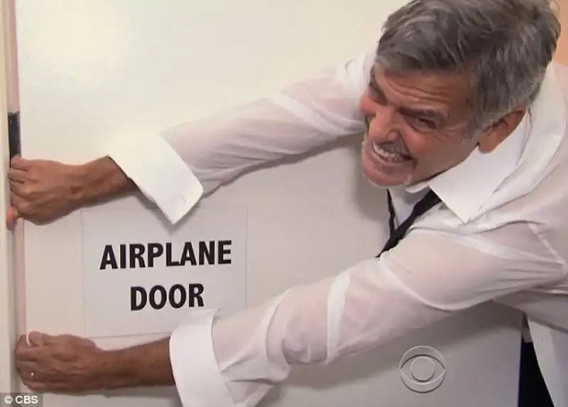 george clooney al late show di stephen colbert