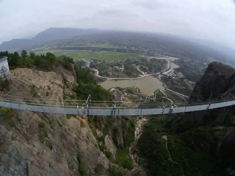 glass bridge  4